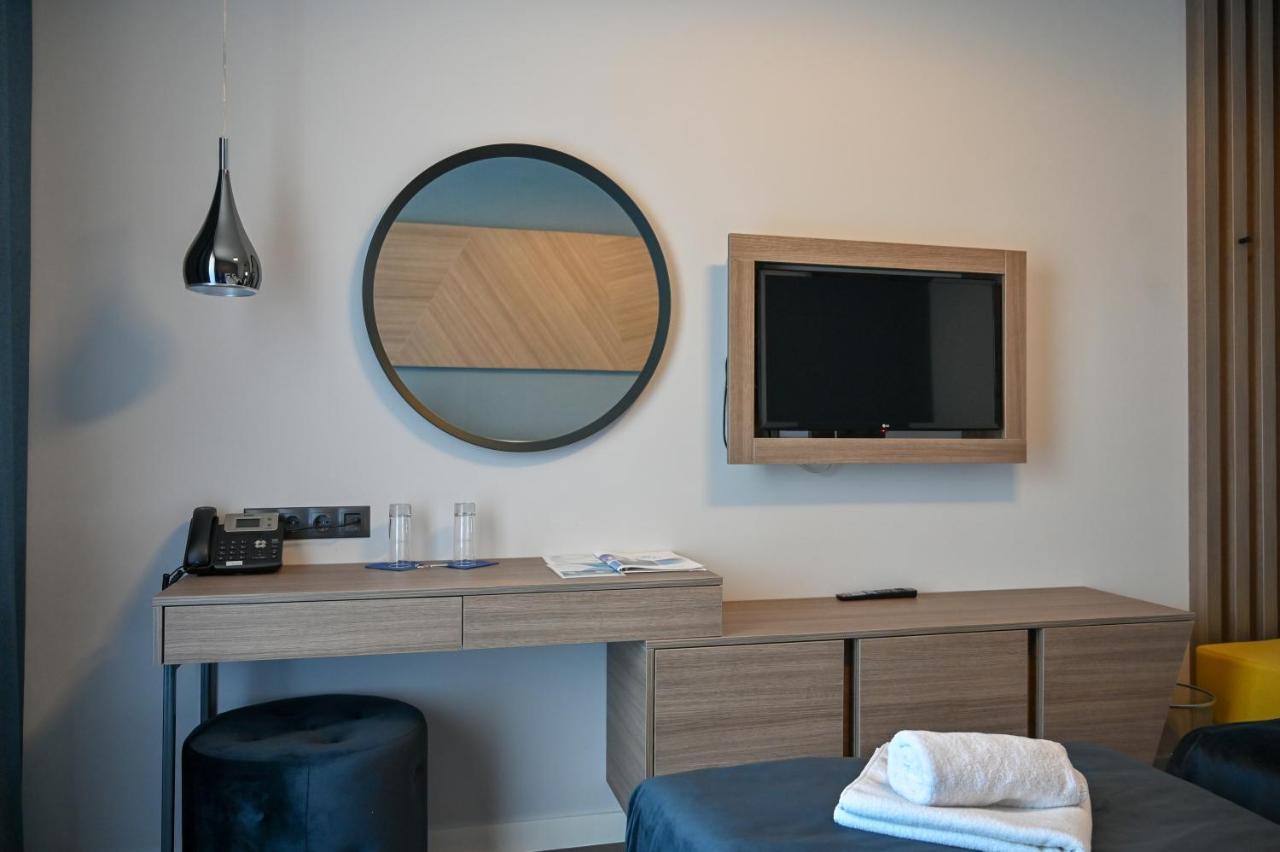 Nn Boutique Hotel Tiszaújváros Exteriér fotografie