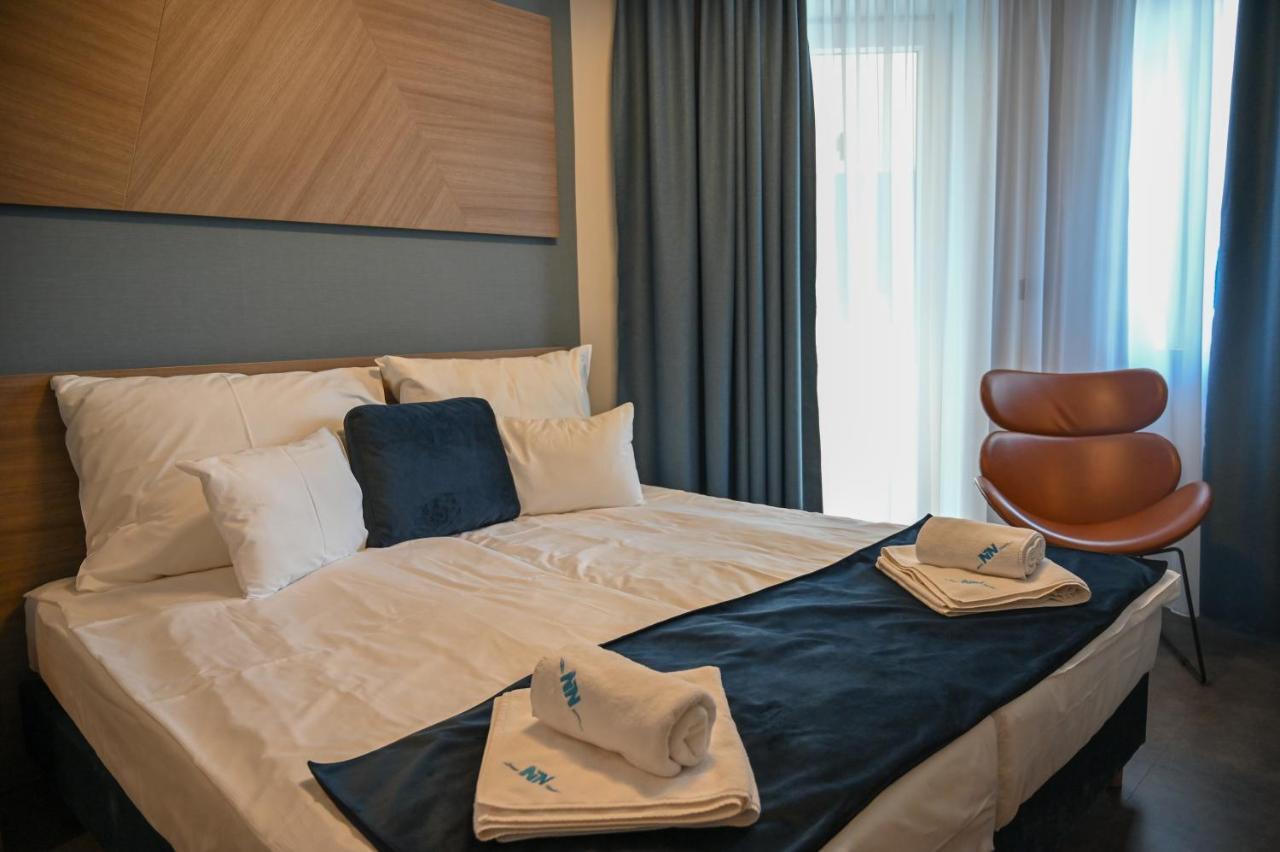 Nn Boutique Hotel Tiszaújváros Exteriér fotografie