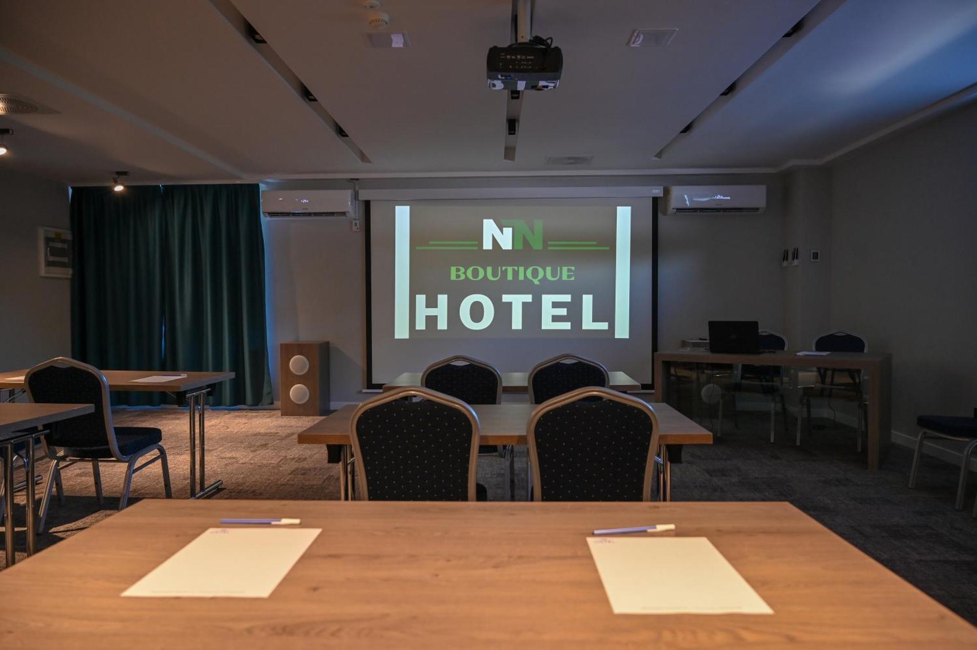 Nn Boutique Hotel Tiszaújváros Exteriér fotografie