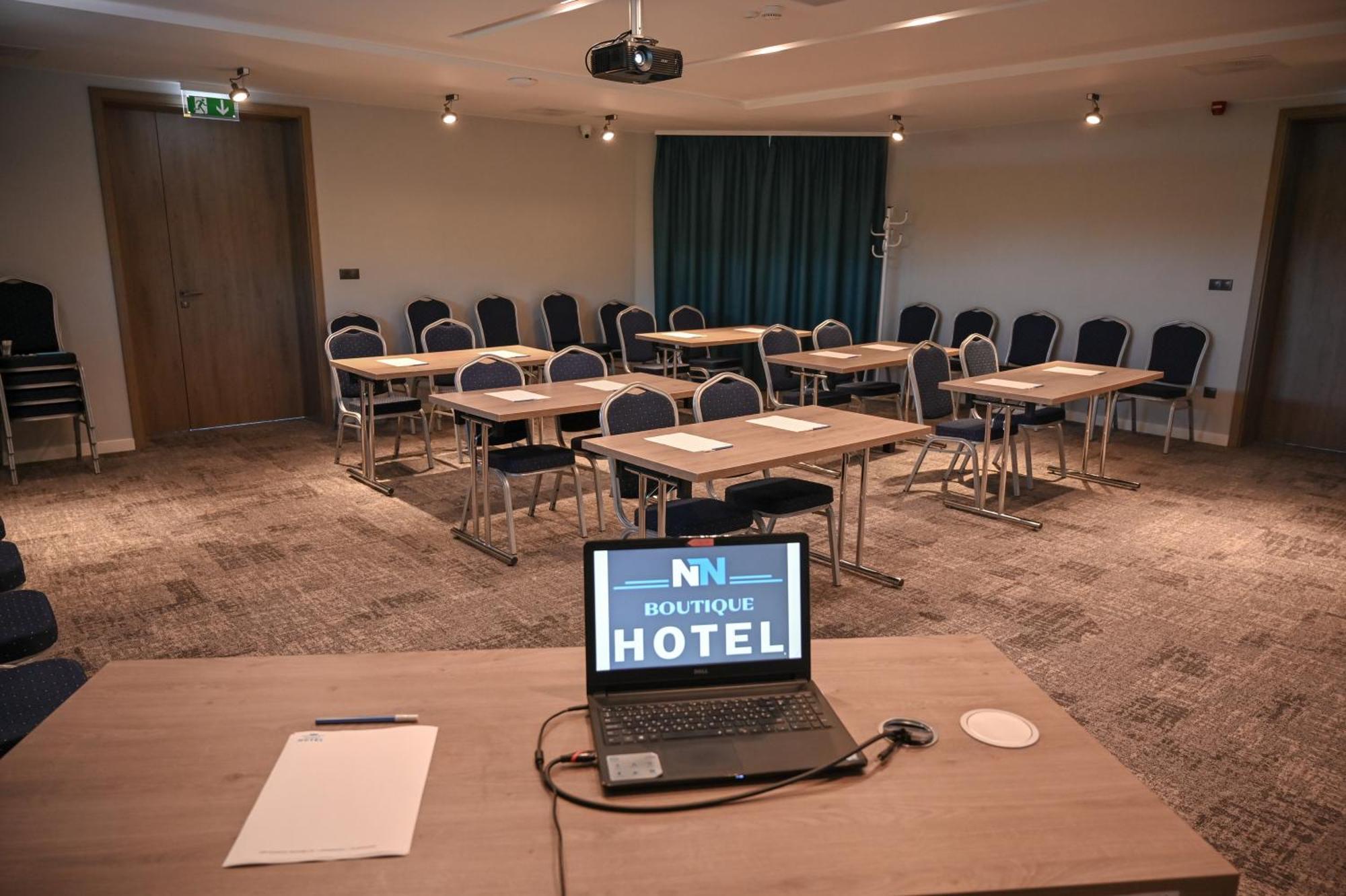 Nn Boutique Hotel Tiszaújváros Exteriér fotografie